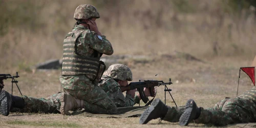 Antrenament cu rezerviștii din Prahova și Dâmbovița în cadrul exercițiului militar MOBEX PH DB 24, la poligonul Coada Izvorului, Prahova. FOTO Inquam Photos / George Călin